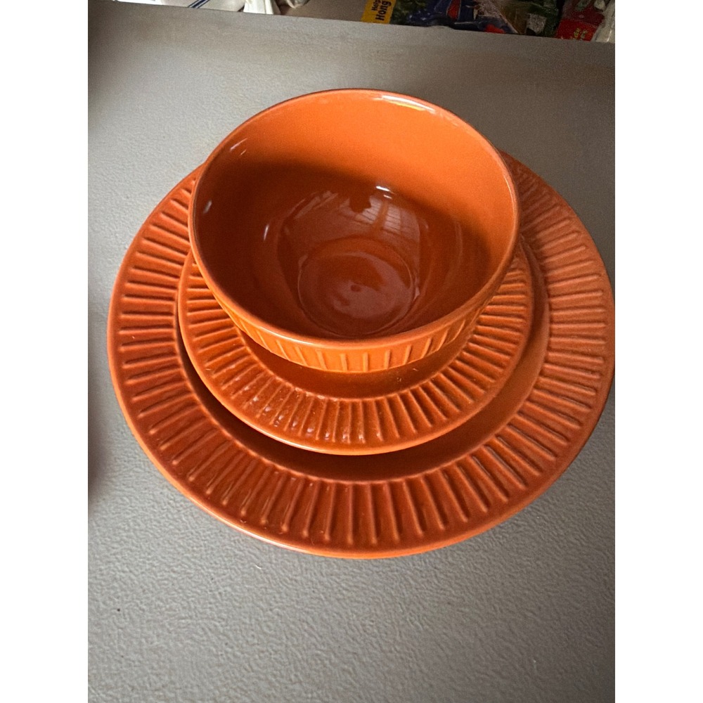 Flair Burnt Orange Stoneware 3 Piece Ribbed Dinnerware Set Plate Bowl
